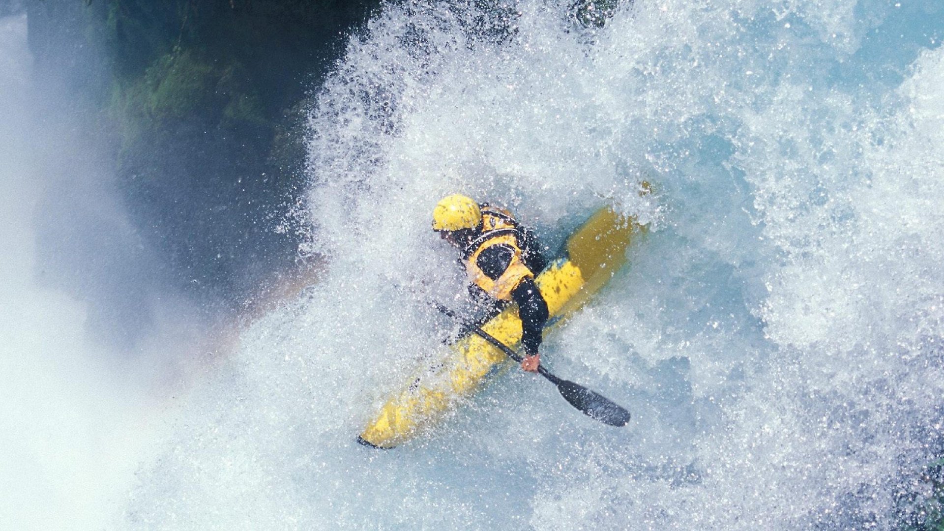 世界杯：老师以“裁判判罚是否正确”为题 让学生写议论文锻炼逻辑思维